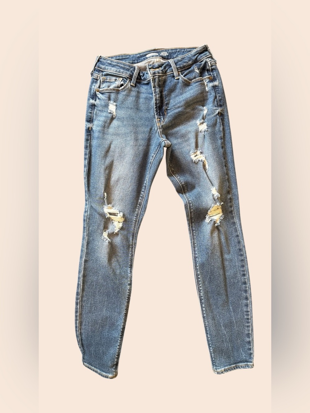 Old Navy Women’s Light Blue Distressed Skinny Jeans